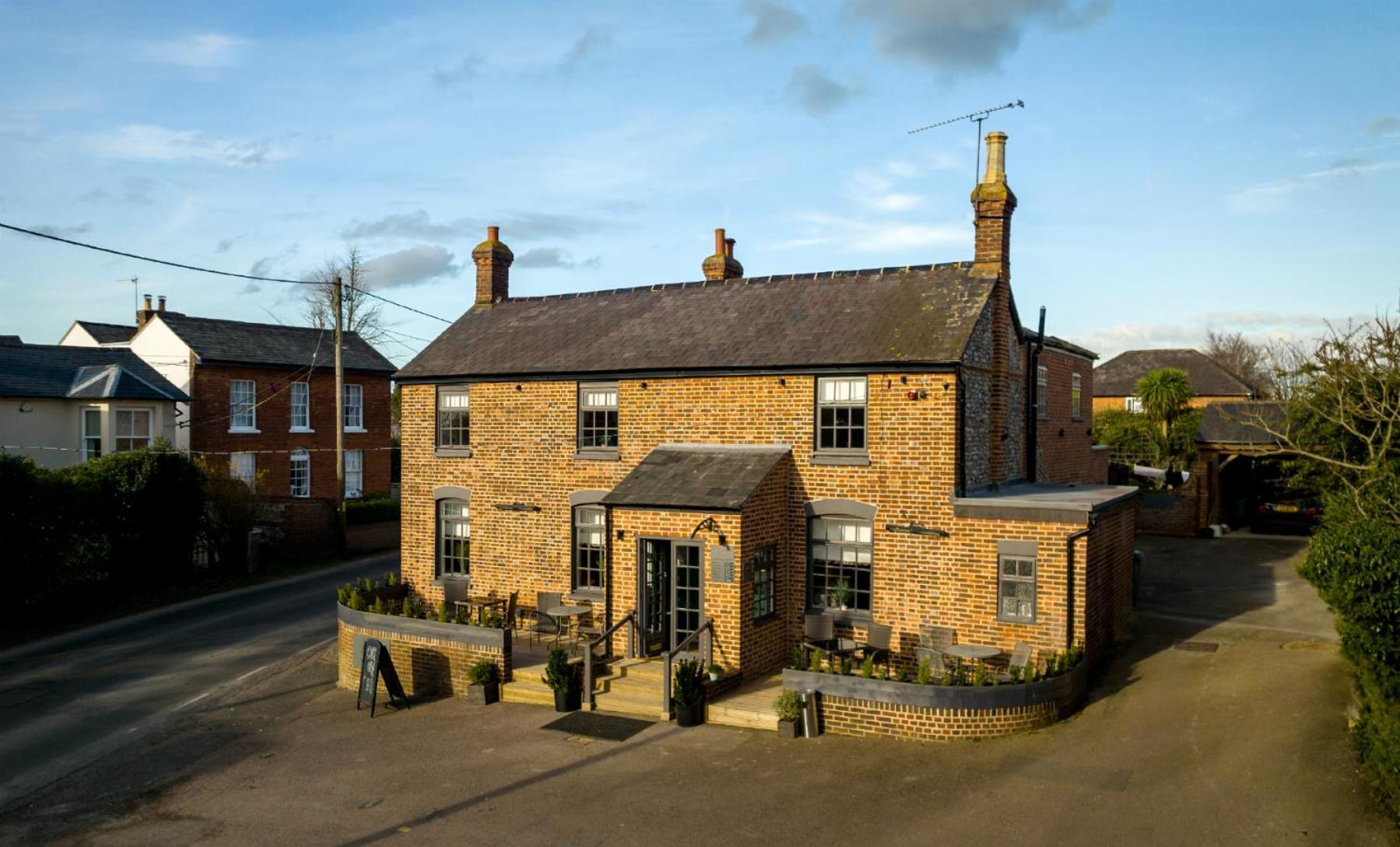 The Cherry Tree Hotel Kingston Blount Exterior photo